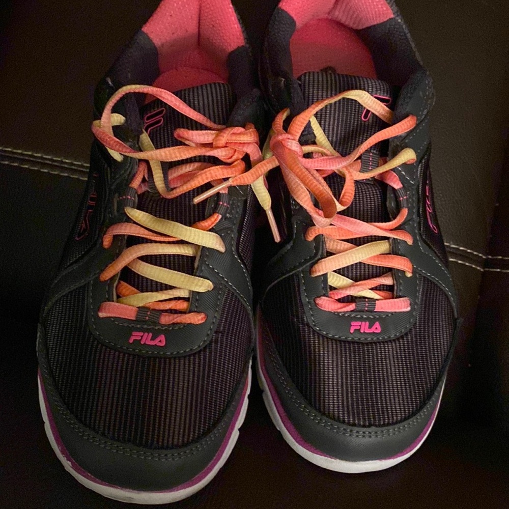 Fila walking sneakers